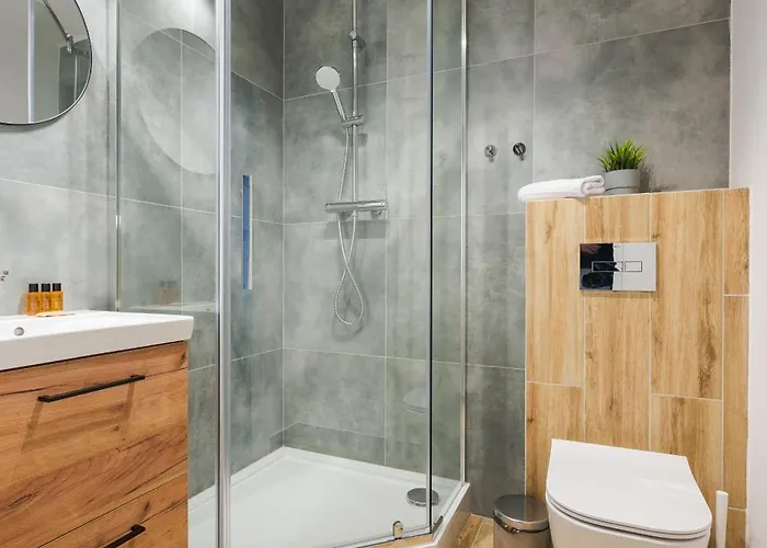 Elblaska Modern By Bookinghost * Warszawa